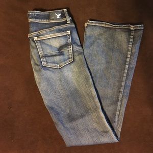 American Eagle Jeans, KickBoot! 🦅