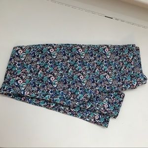 American Eagle Floral Leggings