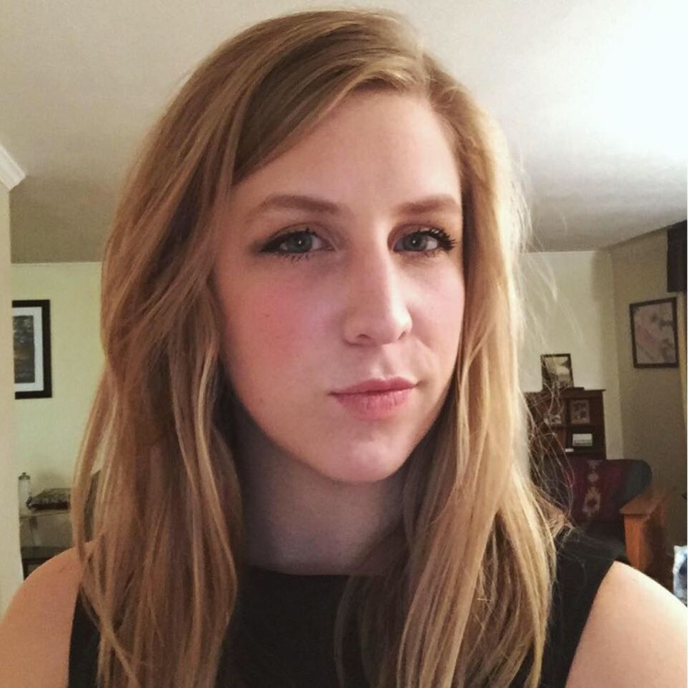 Meet your Posher, Elizabeth