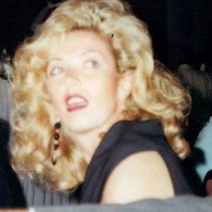 Meet your Posher, Holly