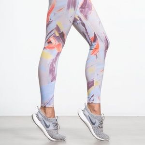 Alo Yoga Airbrush legging in Modernist Multi