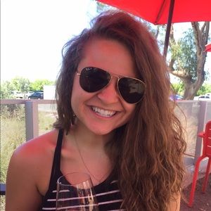 Meet your Posher, Veronica