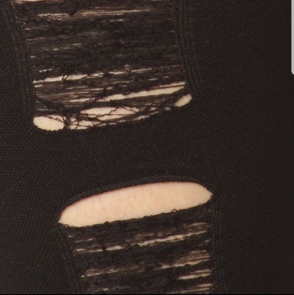 🆕️Sexy Distressed Black Leggings😍 - Picture 3 of 5