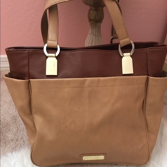 ||Steve Madden|| The perfect tote - Picture 3 of 8