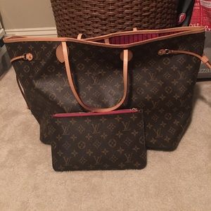 Louis Vuitton Neverfull Tote