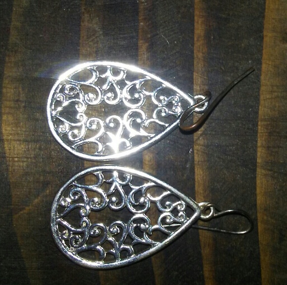 Earring Bundle - Picture 2 of 4