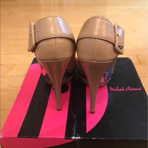 Tan high heel pumps by Michael Antonio. - Picture 3 of 3