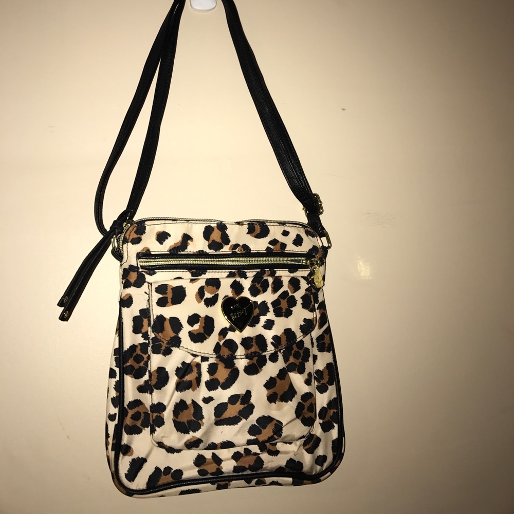 Bestsey Johnson cross body