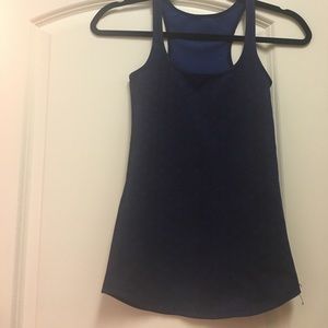 Lululemon top size 2