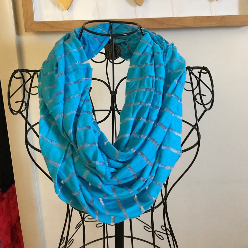 Blue infinity Scarf