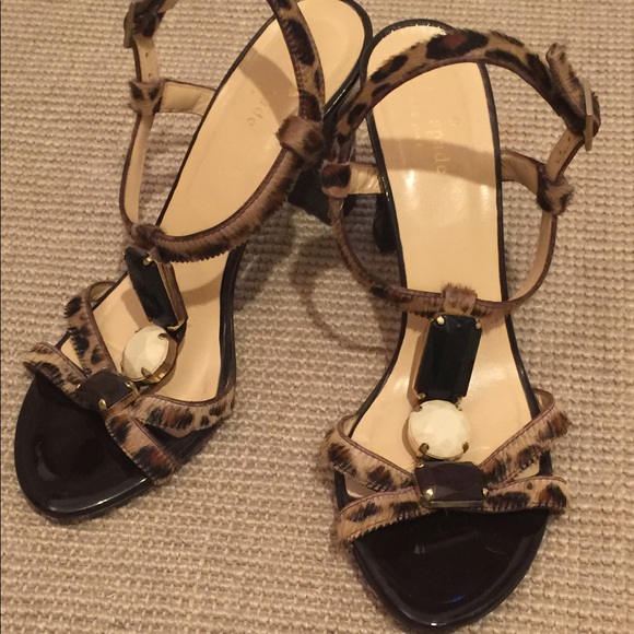 Ruined by Hurricane Harvey. Leopard print Sandals. - Picture 3 of 4