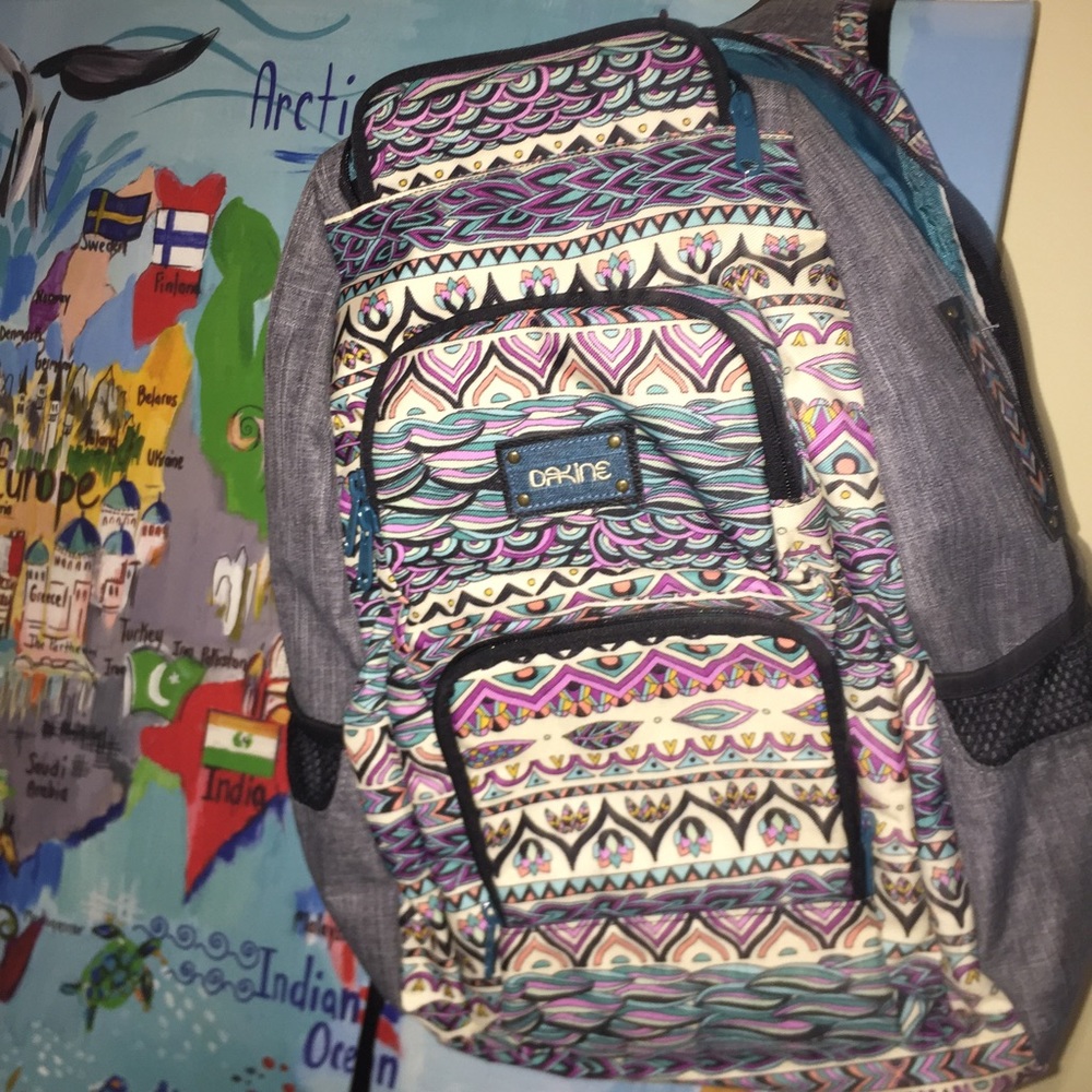 DAKINE backpack Ready for Traveling!!