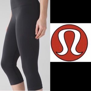 Lululemon black Flow and go crop size 4