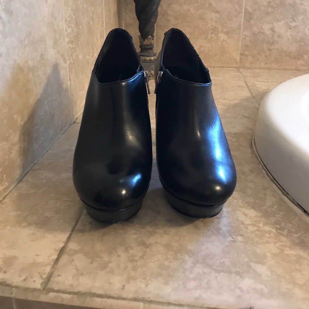 Marc Fisher ankle boots