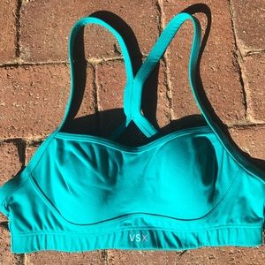 VIctoria Secret XS Sports Bra