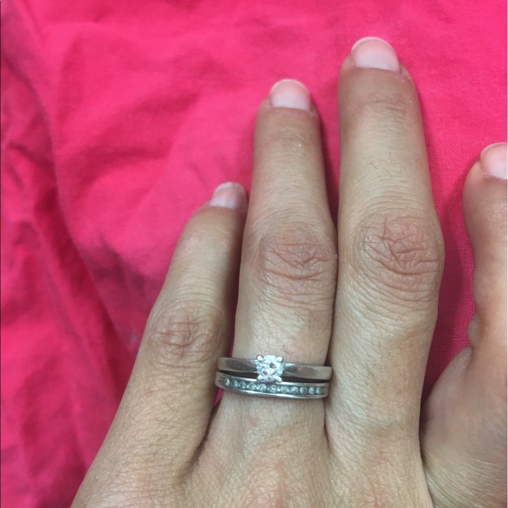 10 k gold wedding ring set. Sold - Picture 2 of 2