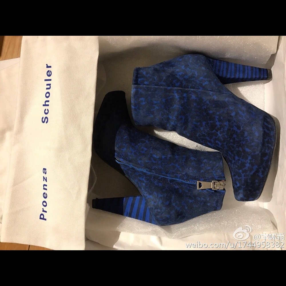 Like new/was $895/Proenza Schouler/size 5