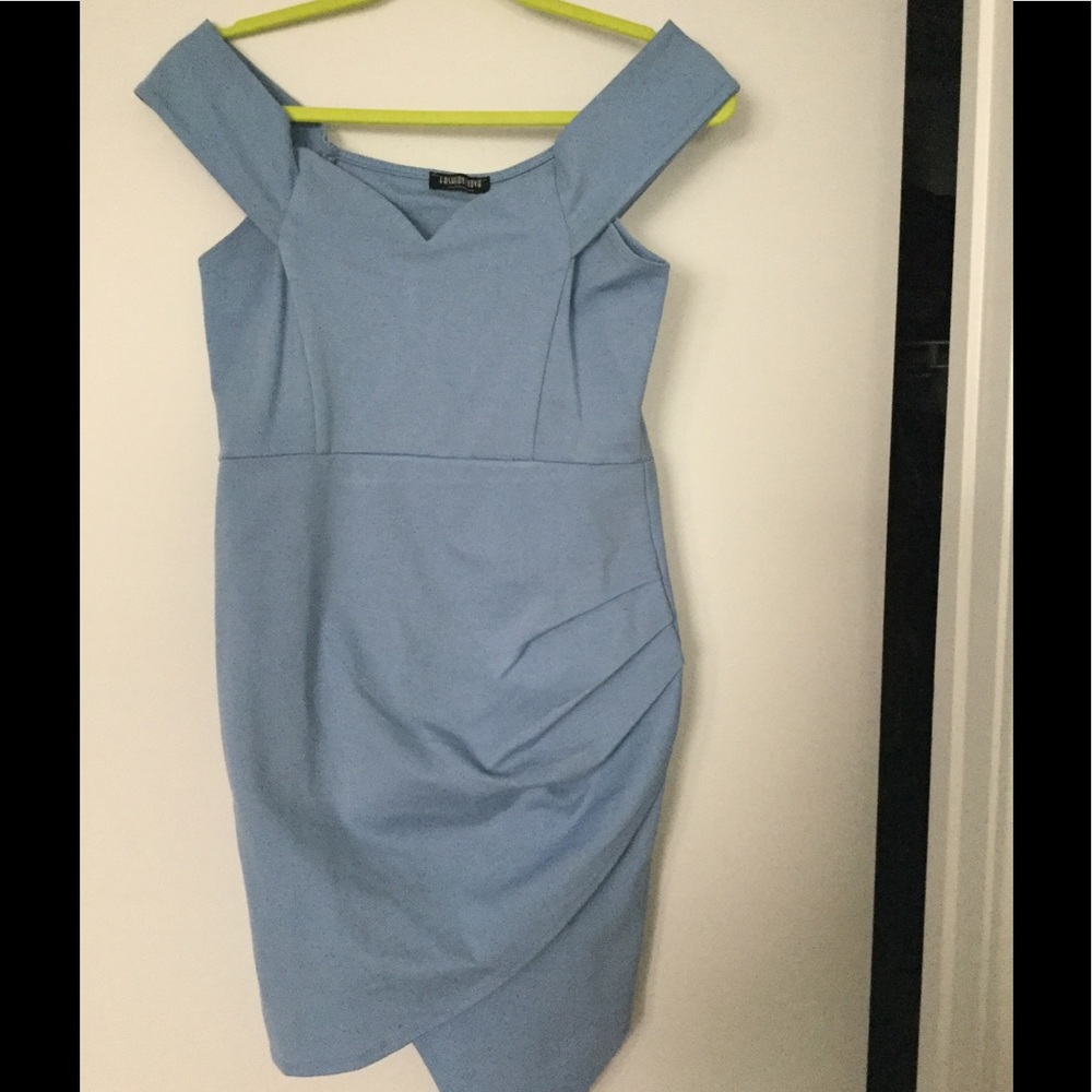 Dress (never worn, but no tag)