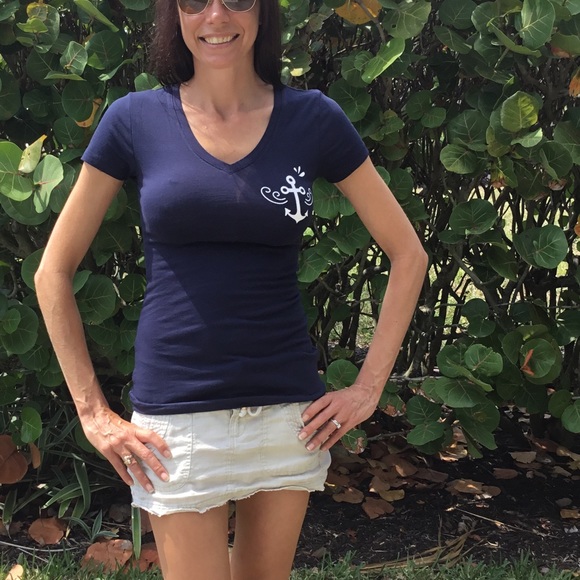 Small Only!  Navy Anchor Tee - Picture 3 of 4