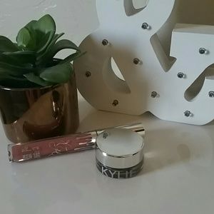 Kylie Cosmetics Package