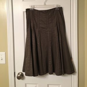 SALE!! CAbi Dark tan skirt. Size 4.