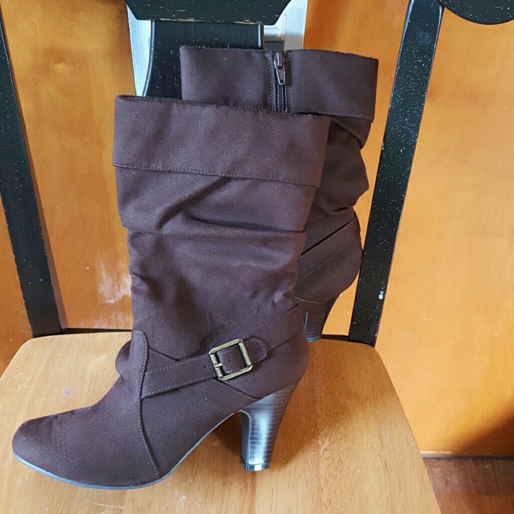 NWOT Faded Glory Suede Like Boots
