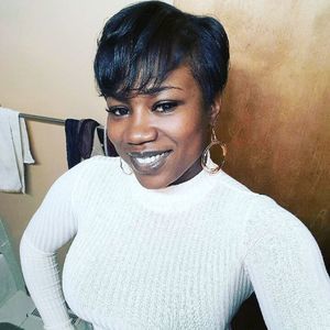 Meet your Posher, Ebonie