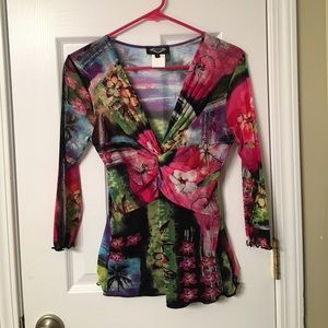 SALE!! Dressy blouse. Floral print. Size small.