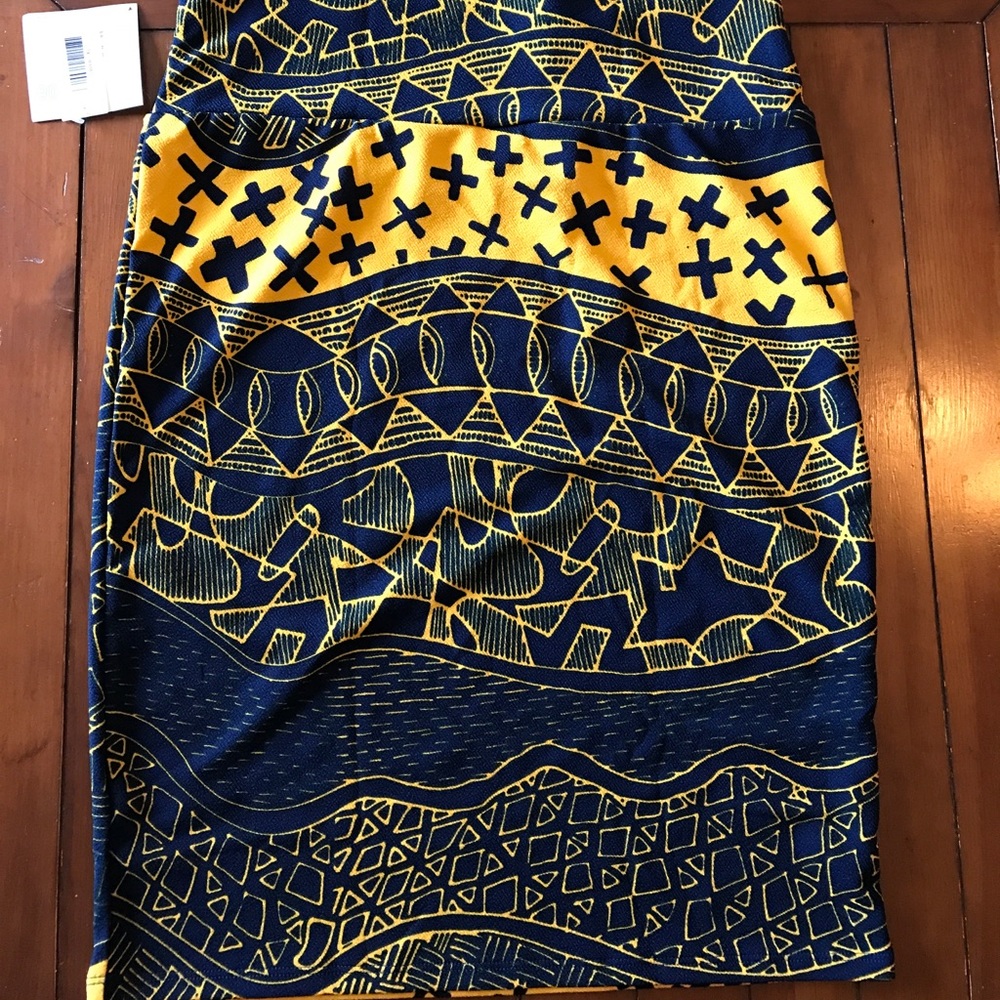 XL Lularoe Cassie