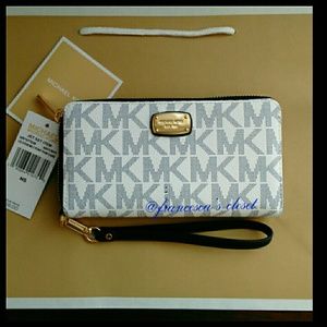 Michael Kors large phone Wallet Wristlet