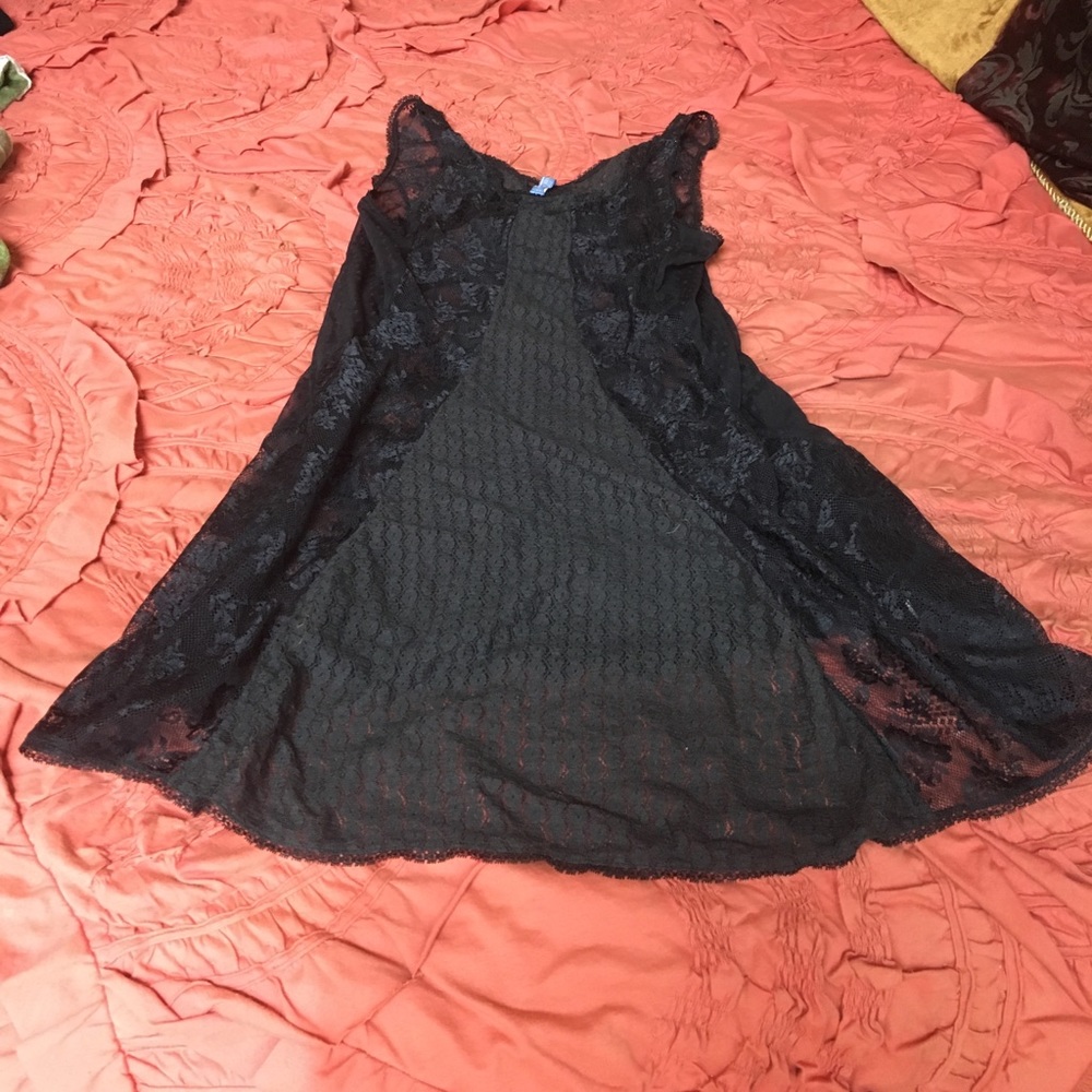 Free People black lace slip❣️