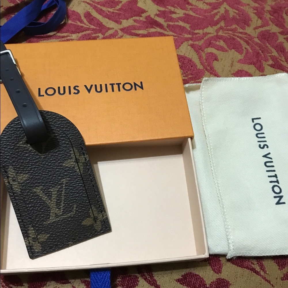 RARE! NEW Louis Vuitton Monogram Luggage Tag!