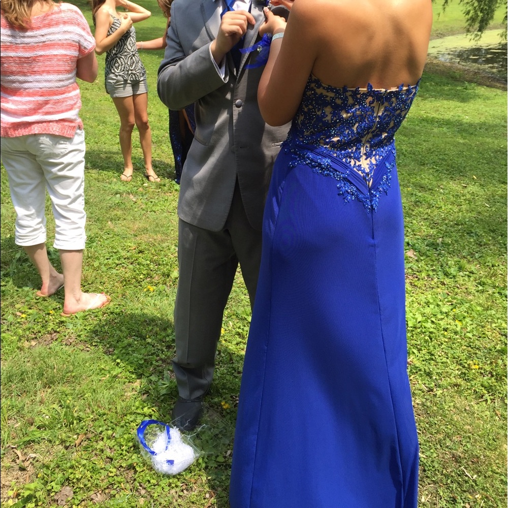 Prom dress! - Picture 3 of 3