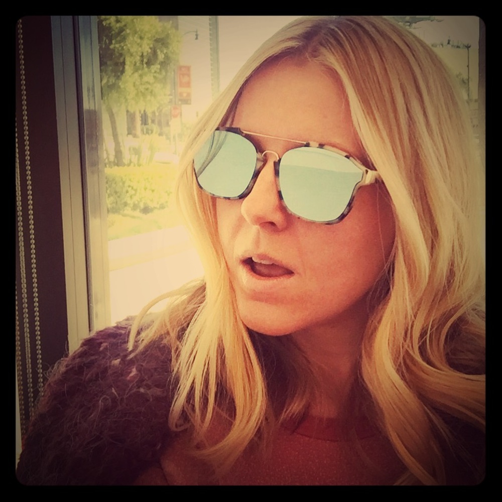 Meet your Posher, Maura