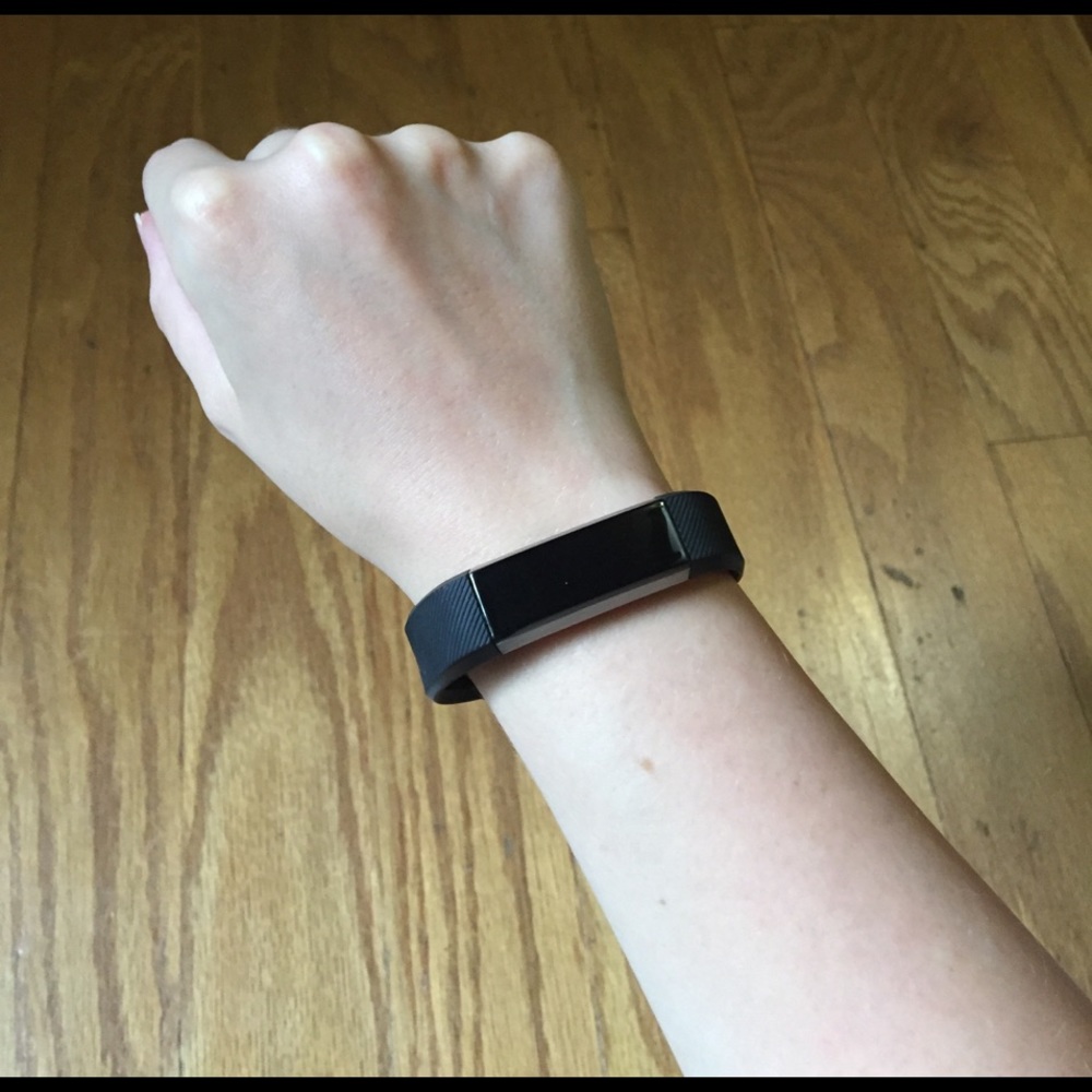 Fitbit Alta - image 2
