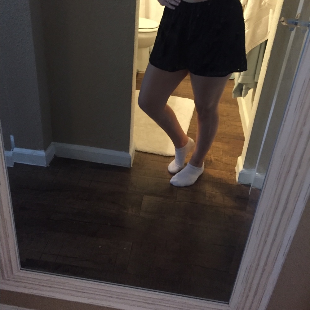 lace black elastic waist shorts!