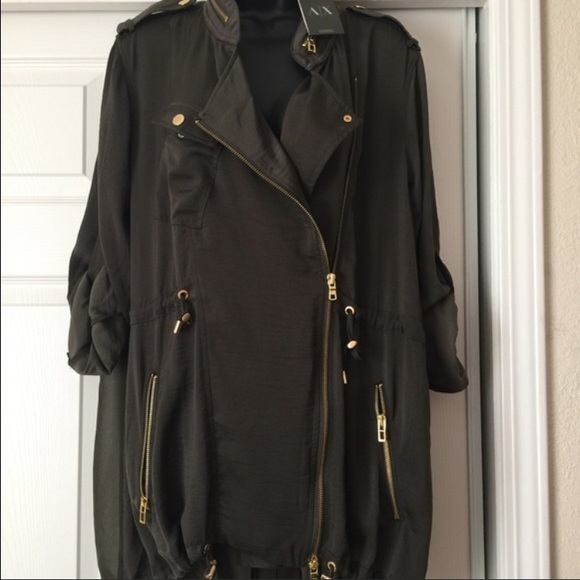 ISO Armani Exchange Jacket size XS, SM, or M !🙏🏻 - Picture 3 of 4