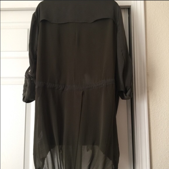 ISO Armani Exchange Jacket size XS, SM, or M !🙏🏻 - Picture 4 of 4