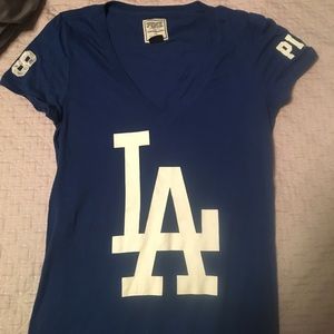 LA Dodger Medium VS MLB