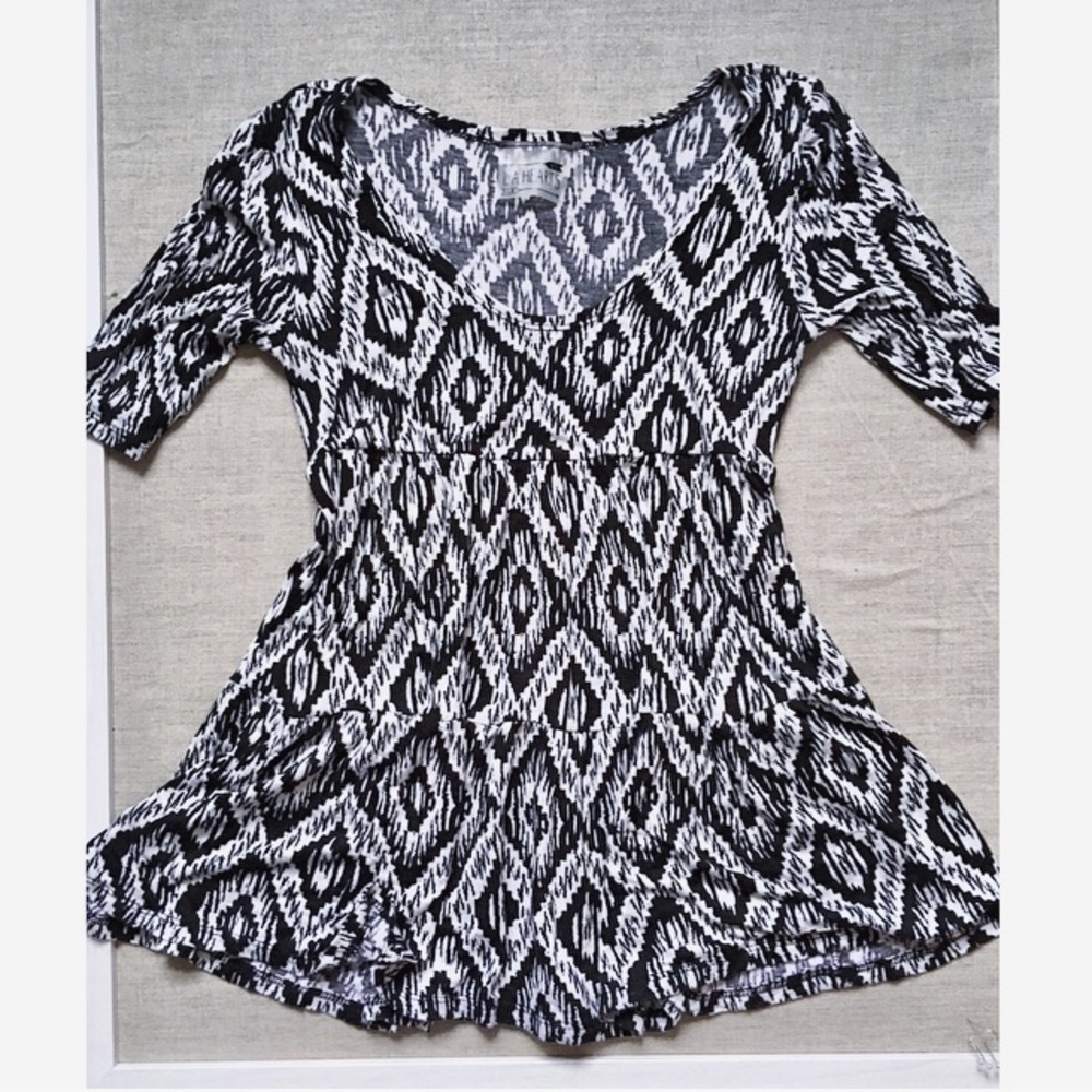 NWOT Babydoll Print Top