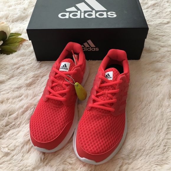 Adidas Shoes - Adidas Sneakers 🎉Last Pair 🎉 🔥SALE