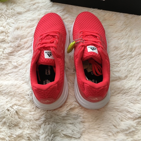 Adidas Sneakers 🎉Last Pair 🎉 🔥SALE - Picture 3 of 4