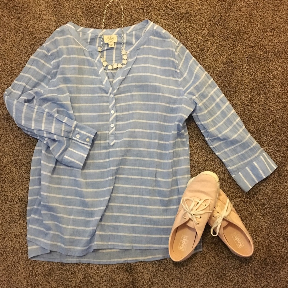 Blue and white tunic
