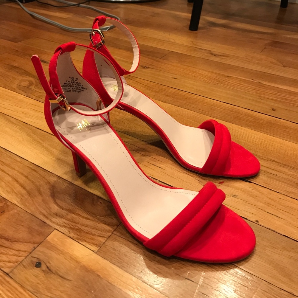 Red H&M open-toed sandals - Size 8