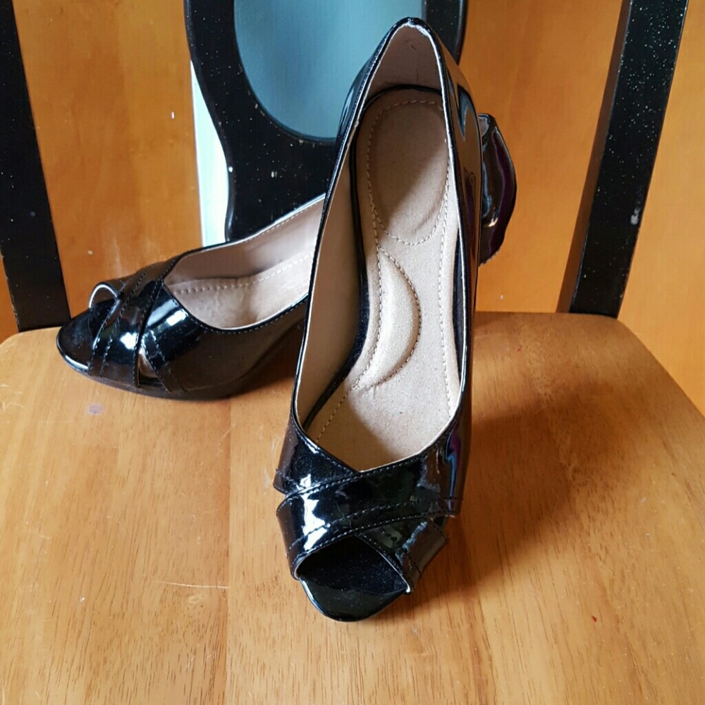 NWOT Paula Abdul AVON High Heels!
