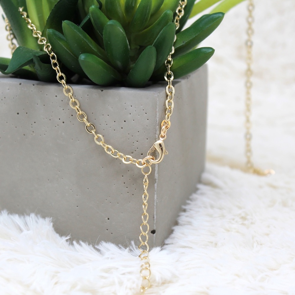 βοΈ MOTHER TREE CHARM NECKLACE - Picture 3 of 4