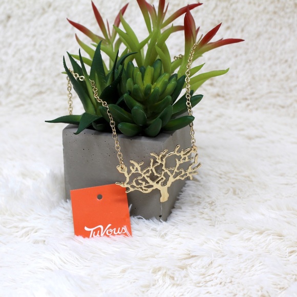 ⭐️ MOTHER TREE CHARM NECKLACE - Picture 4 of 4