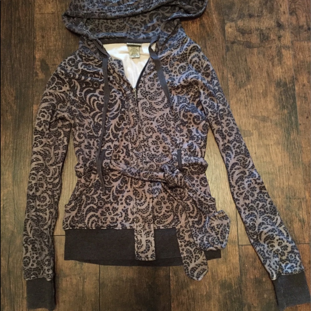 Daytrip Zip up