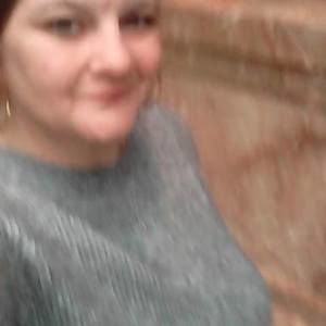 Meet your Posher, Christy