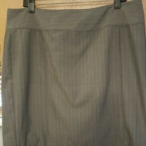 Used Gap pin stripped skirt with hidden zipper